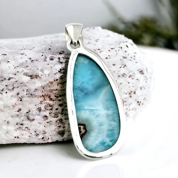 Larimar Dominican Republic Grade A Solid Sterling Silver Pendant Necklace - Picture 2 of 6